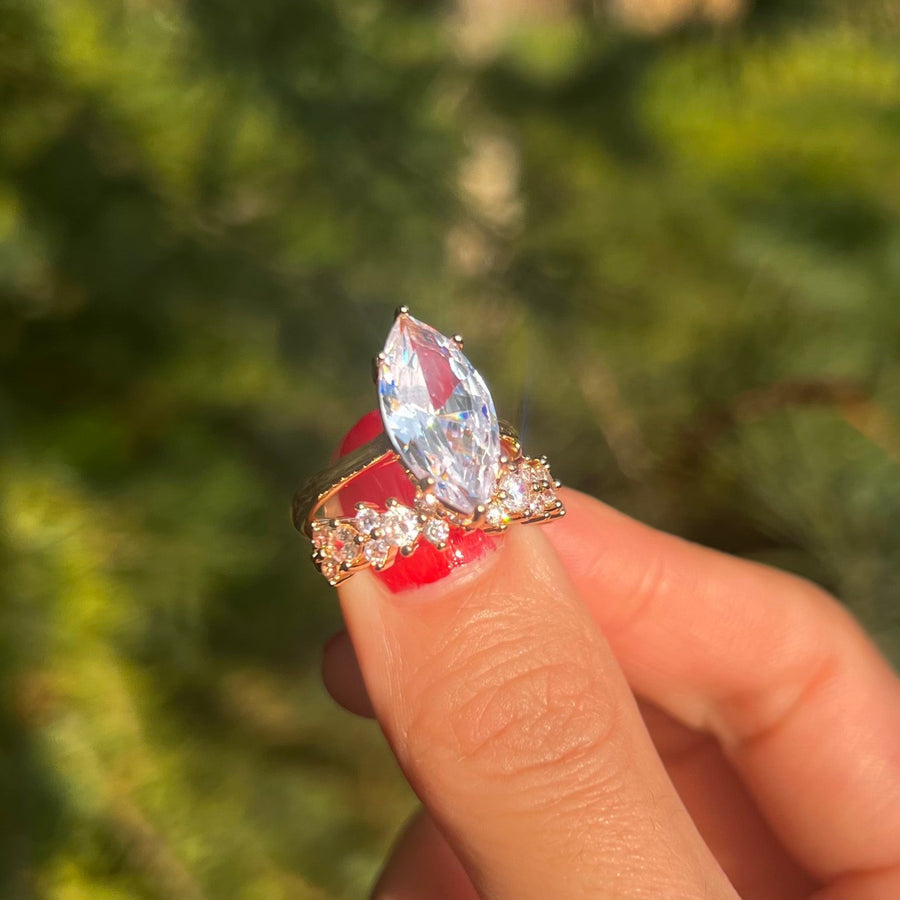 2 Pcs Marquise Cut Enhancer Wedding Bridal Set shine