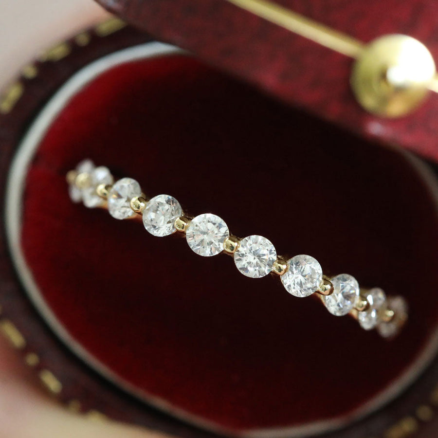 Oval Cut Bridal Set Shine of Diamond