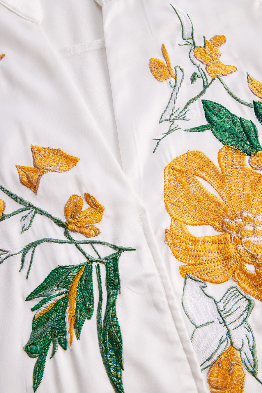 Sleeveless Blouse with Yellow Floral Embroidery ZJ