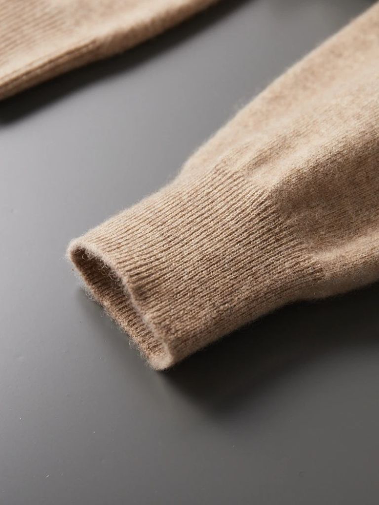 100% Cashmere Hooded Sweater - CAAYWORLD CAAYWORLD