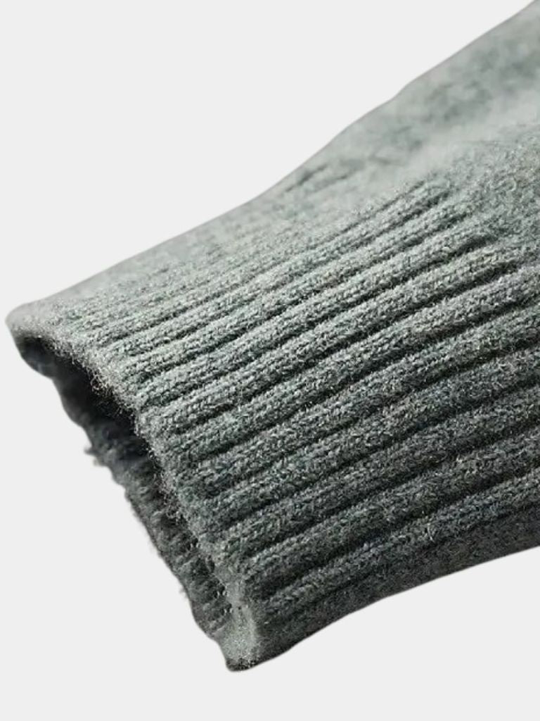 100% Merino Wool Turtleneck Sweater - CAAYWORLD CAAYWORLD