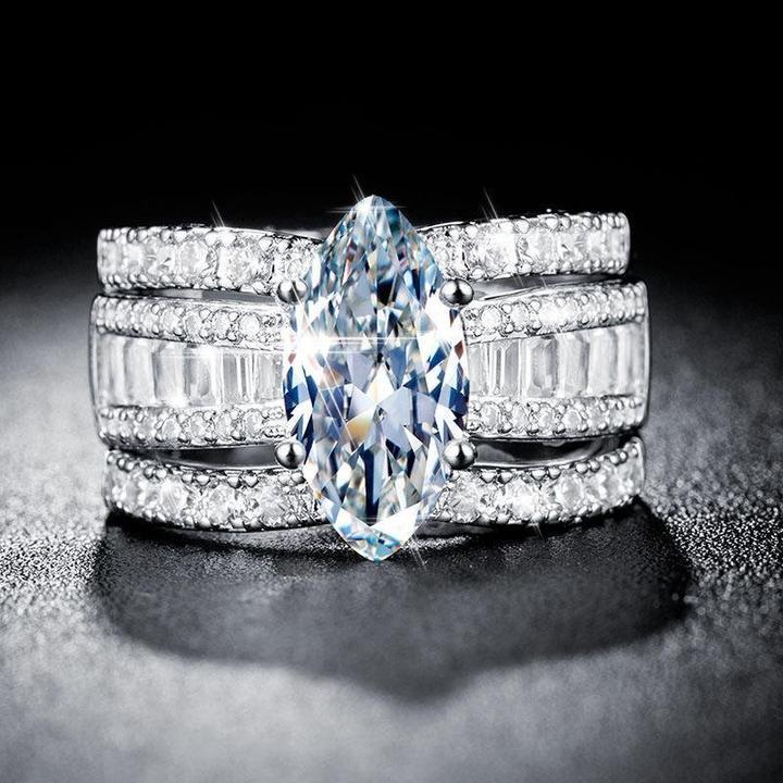 Highly Recommended! | Amazing Marquise Cut 3 Band Bridal Set hot