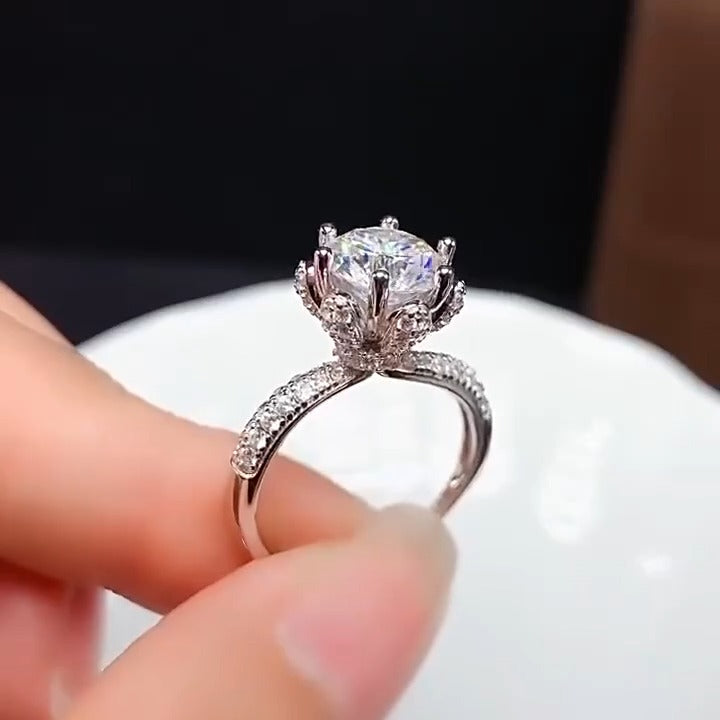 Round Cut Flower Crackling Sterling Silver Engagement Ring shineofdiamond