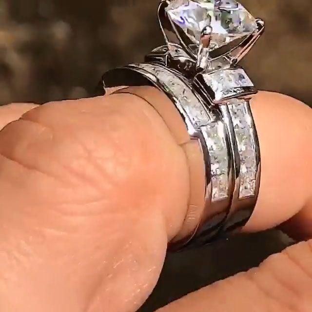 Round Cut Bridal Set Ring with Princess Side Stones Shineofdiamond
