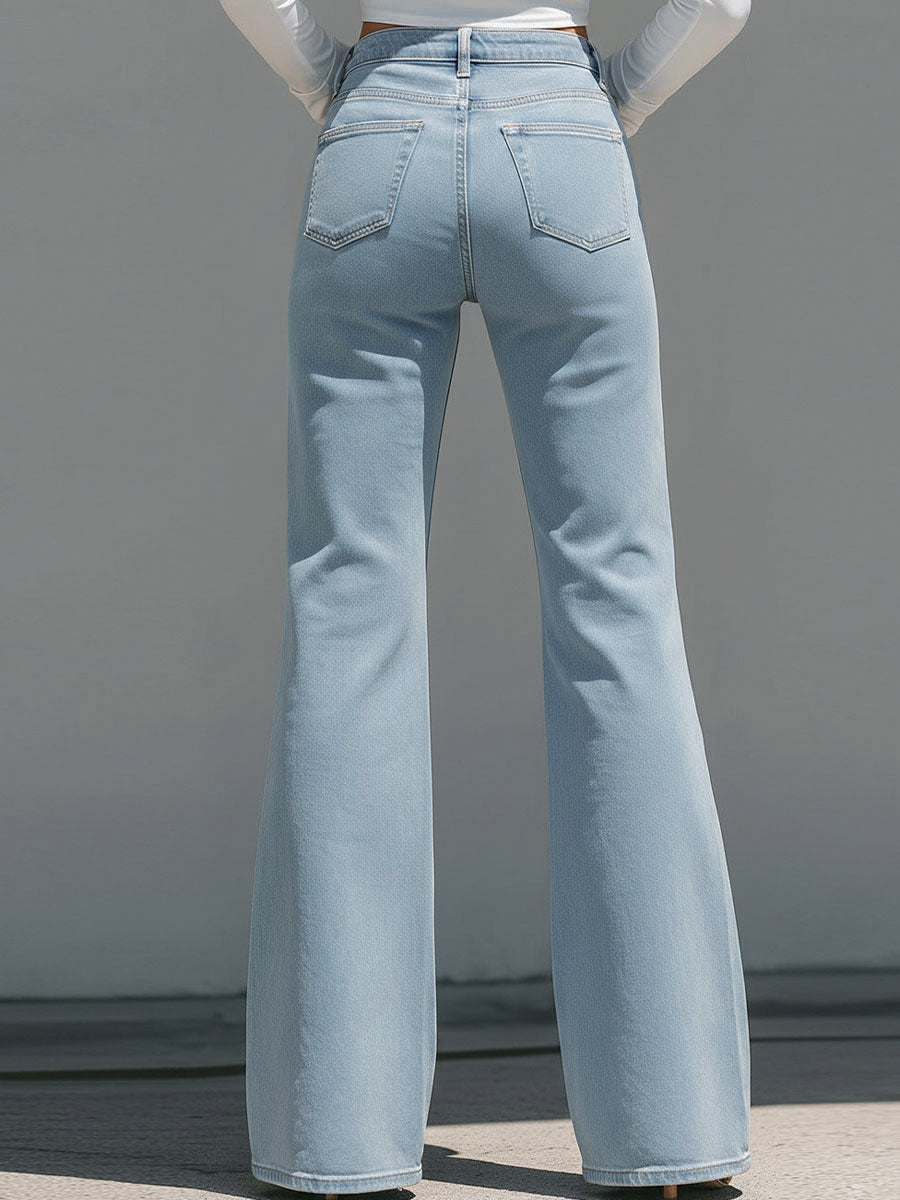 High-Waisted Light Blue Flared Jeans With Raw Edge Seams SN