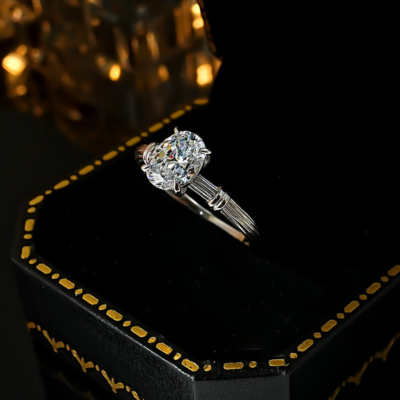 Unique Design 2.0CT Oval Cut Solitaire Engagement Ring shine of diamond