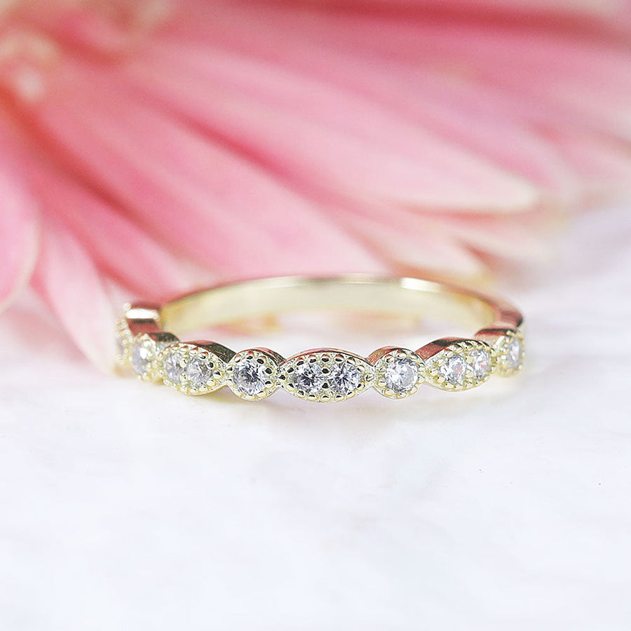 Stunning 2Pcs Radiant Cut Sterling Silver Ring Set With Half Eternity Band Shine of Diamond