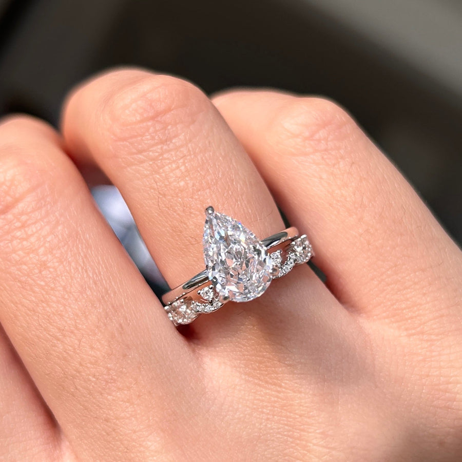 Vintage Design Pear Cut Sterling Silver Bridal Set shine of diamond