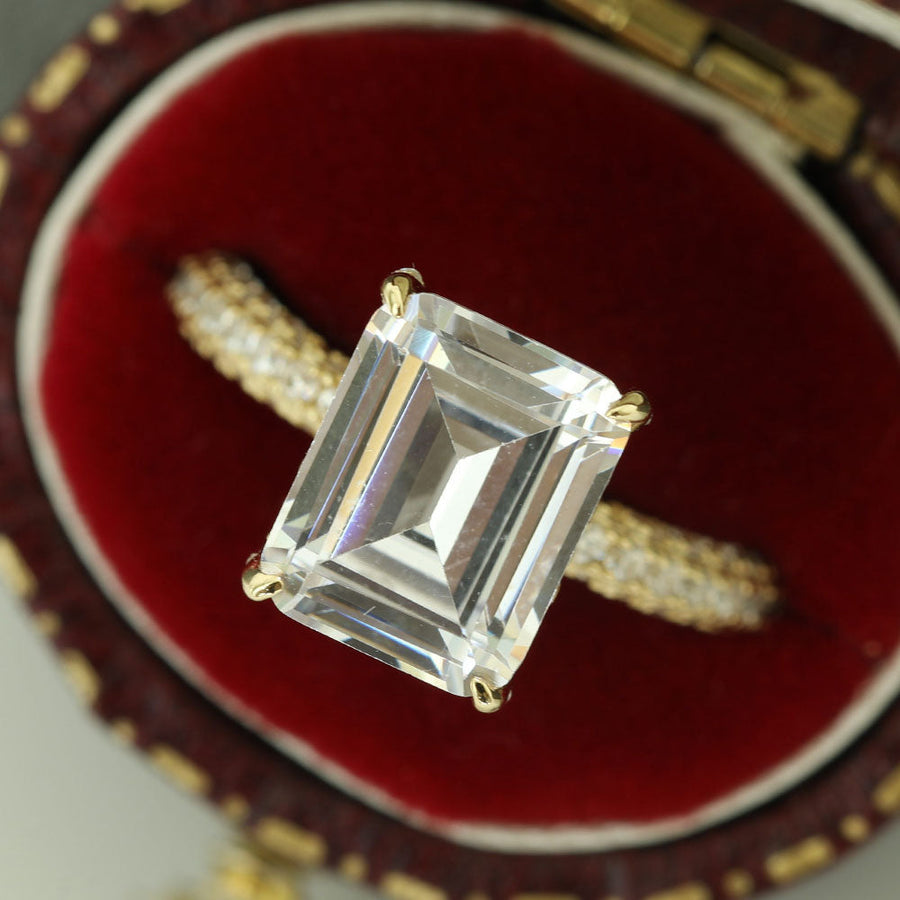 Emerald Cut Bridal Set Shine of Diamond