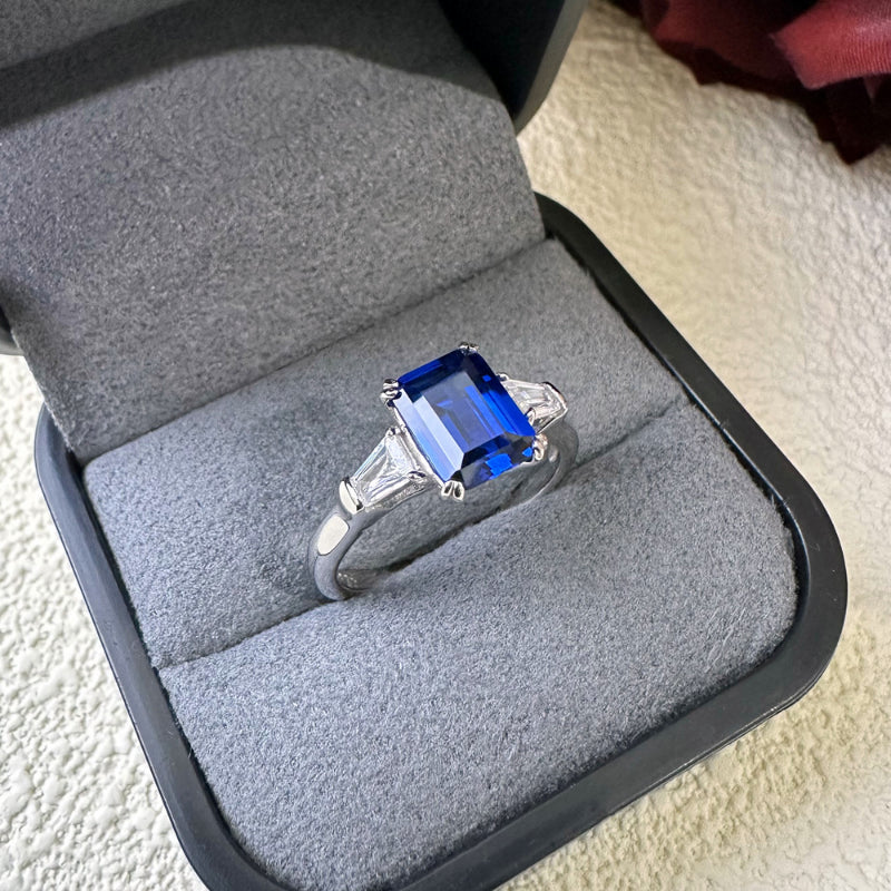 Unique Three Stone 2.5ct Tanzanite Blue Ring Shine of Diamond