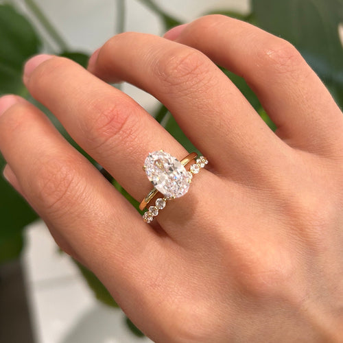 2 Pcs Oval Cut Sterling Silver Bridal Set shine of diamond