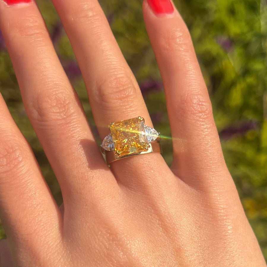 Stunning Yellow Radiant Cut 2 Pcs Bridal Set shine