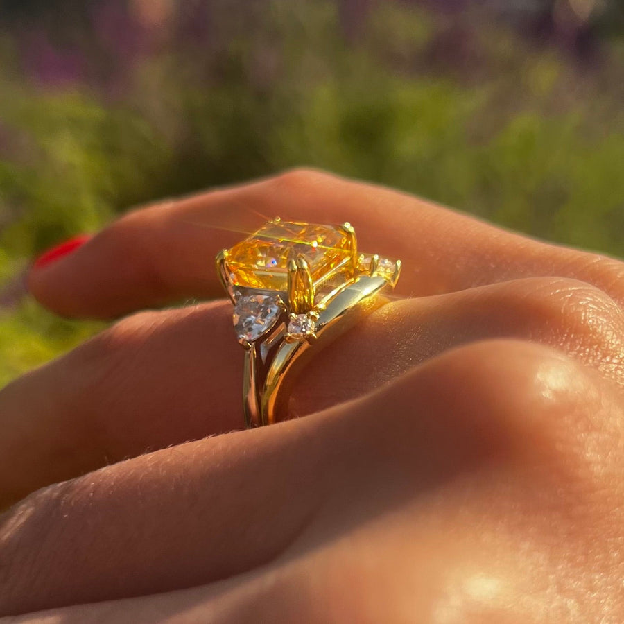 Sparkling 2 Pcs Yellow Radiant Cut Bridal Set shine