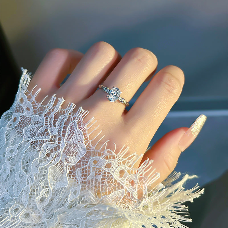 Unique Design 2.0CT Oval Cut Solitaire Engagement Ring shine of diamond