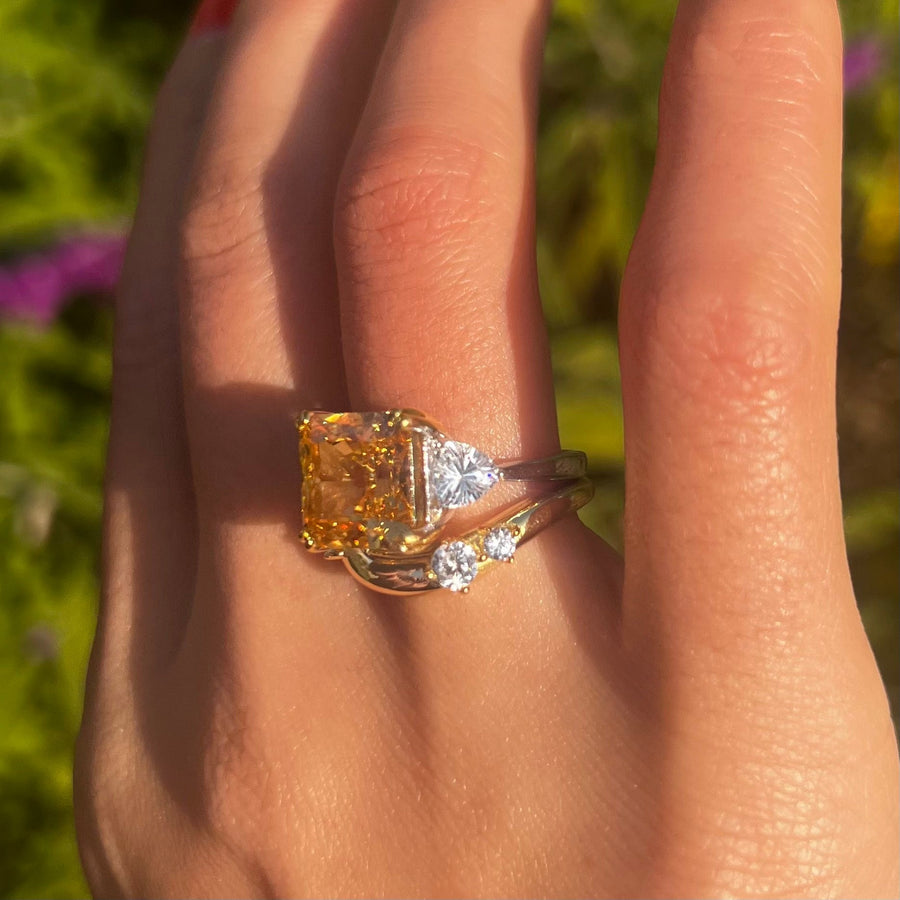Sparkling 2 Pcs Yellow Radiant Cut Bridal Set shine