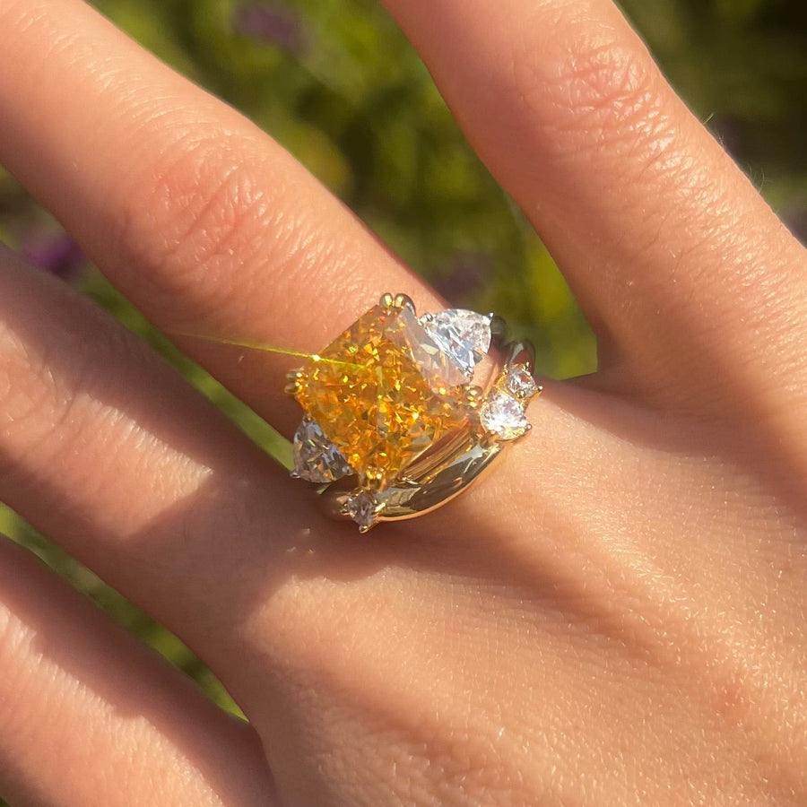 Sparkling 2 Pcs Yellow Radiant Cut Bridal Set shine