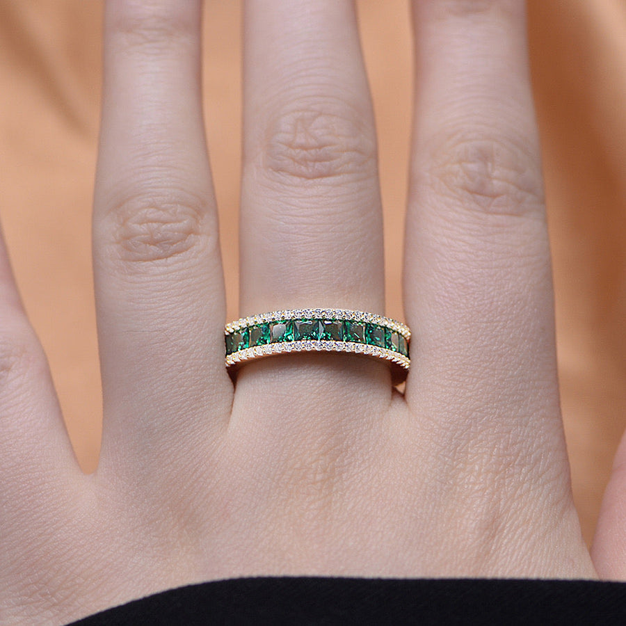 Vintage Green Wedding Band In Golden Tone Shineofdiamond