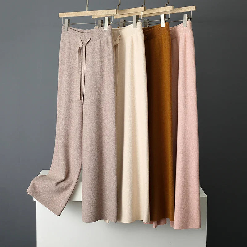 Capri Knit - Trousers CAAYWORLD