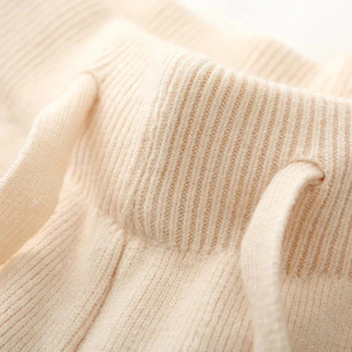 Capri Knit - Trousers CAAYWORLD