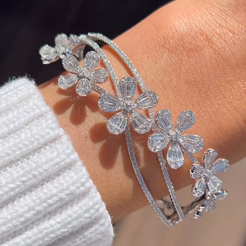 Beautiful Handmade Floral Design in Sterling Silver Shineofdiamond