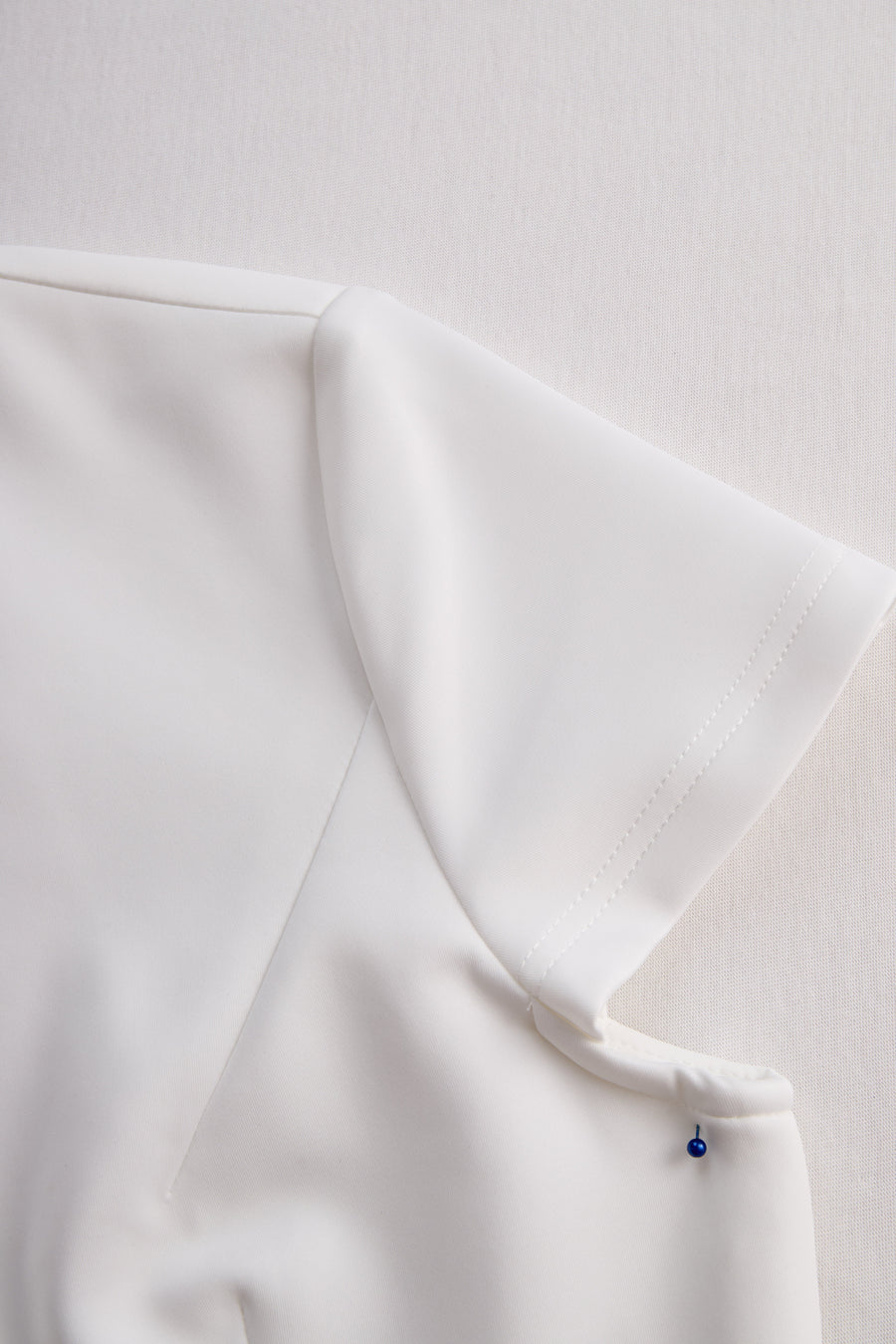 Elegant White Tailored Wrap Dress SN