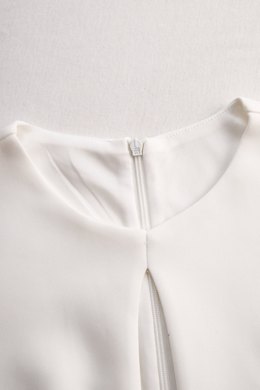 Elegant White Keyhole Pencil Dress SN