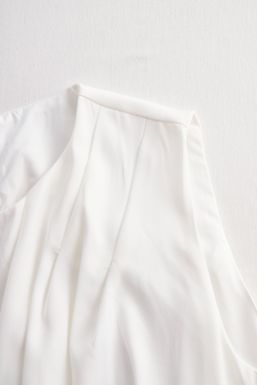 Elegant Sleeveless A-Line Midi Dress HWT