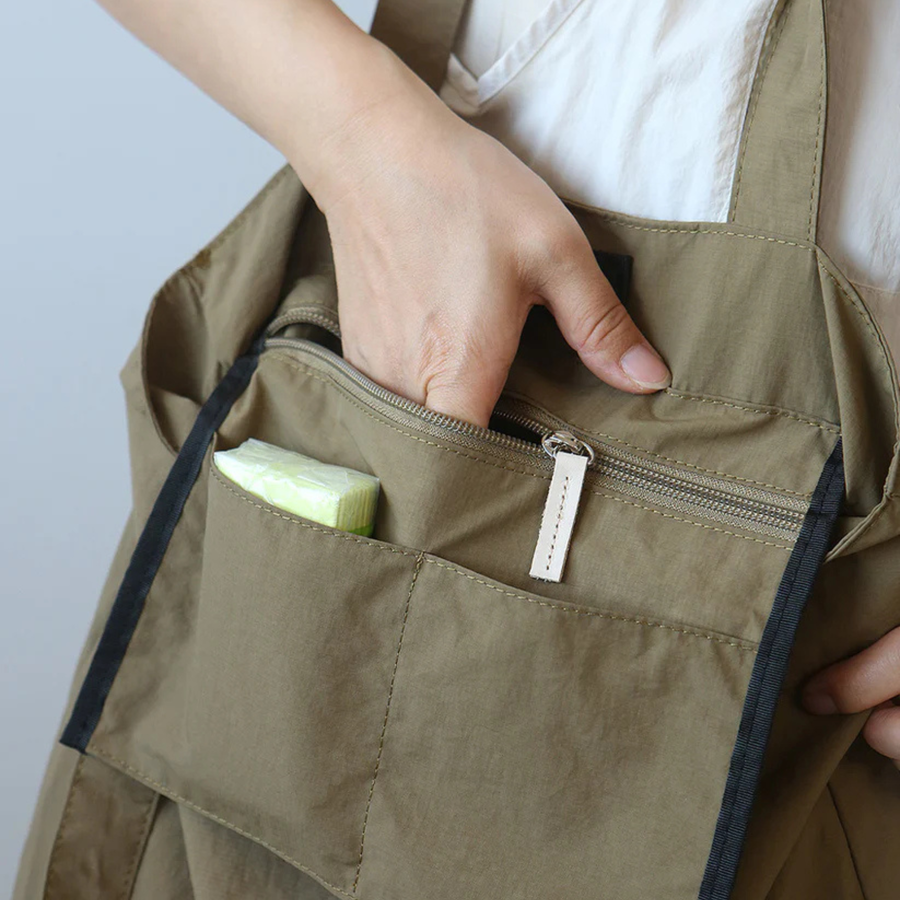 Kris - Forager Tote Bag CAAYWORLD