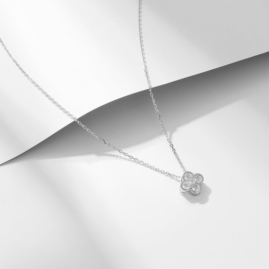 Sweet Four Leaf Clover Design Silver Necklace Shine of Diamond