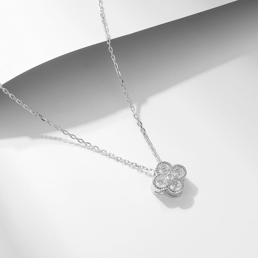 Sweet Four Leaf Clover Design Silver Necklace Shine of Diamond