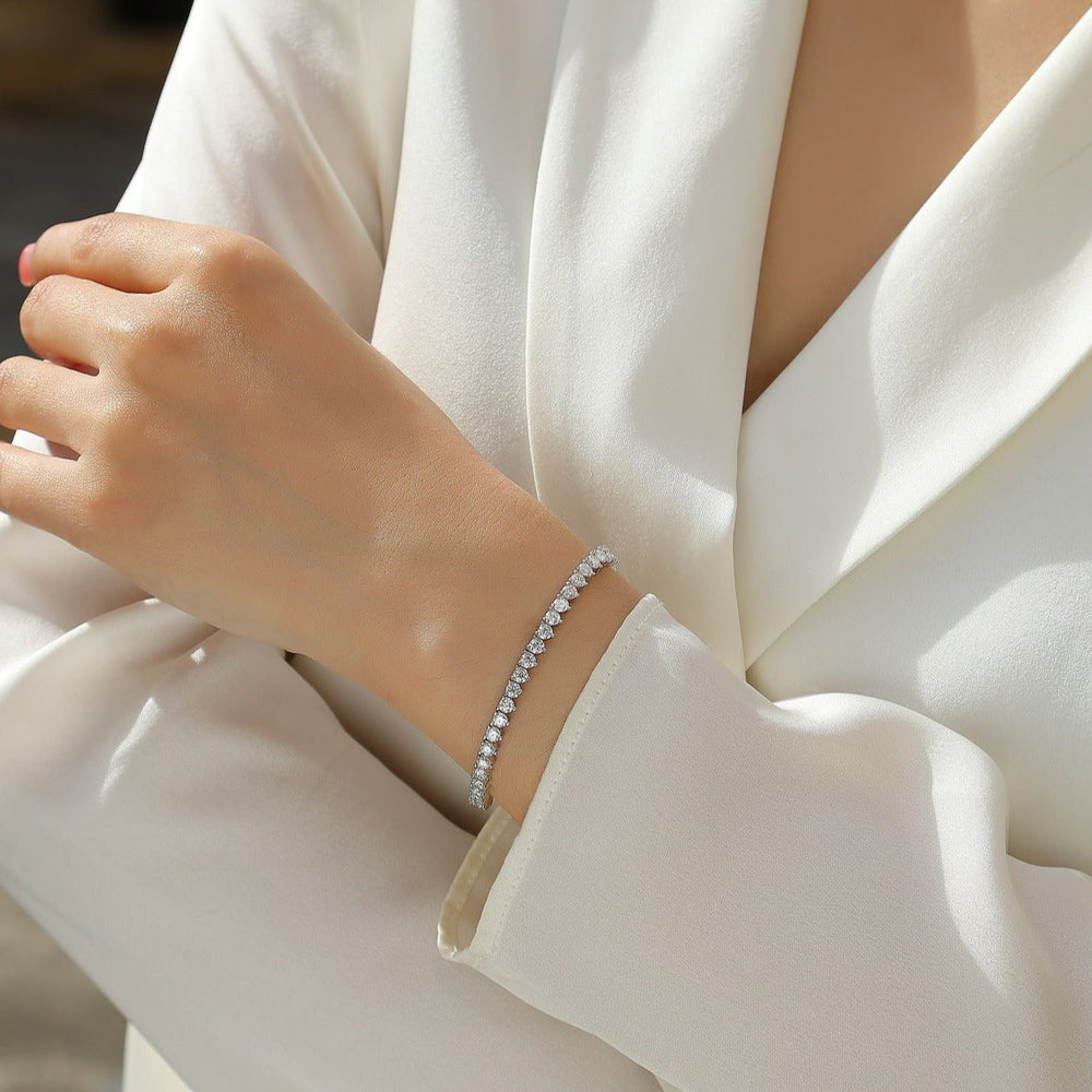 Unique Design Round Cut Moissanite Sterling Silver Tennis Bracelet shine of diamond