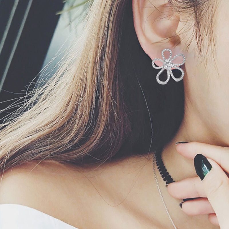 Flower Design Sterling Silver Stud Earrings Dobrilajewelry