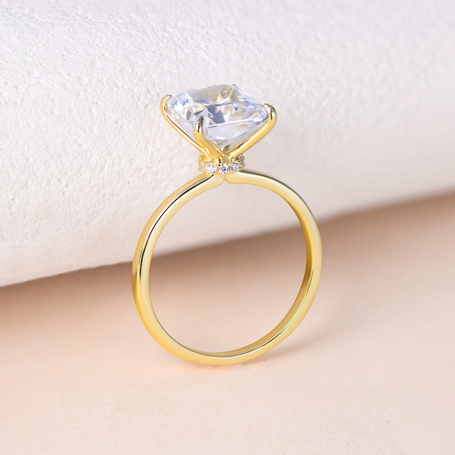 Stunning 4.0 CT Ice Cut Sterling SIiver Engagement Ring Shine of Diamond