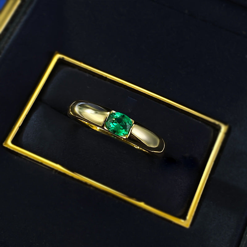 Luxurious Green Oval Cut Sterling Silver Engagement Ring in Golden Tone shine of diamond