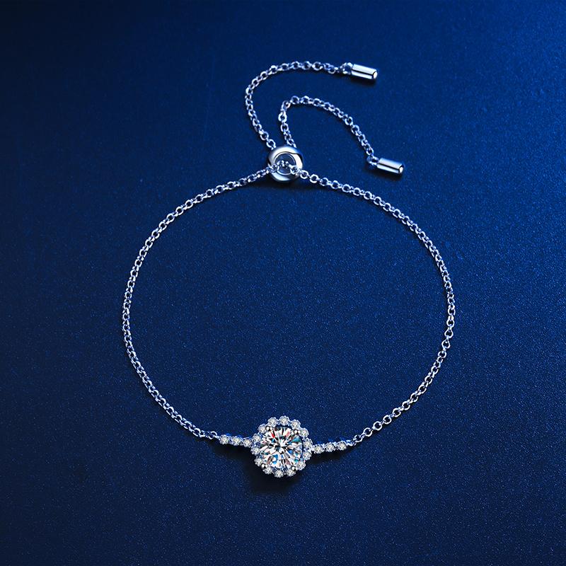 Halo 925 Sterling Silver Moissanite Stone Bracelet shine of diamond