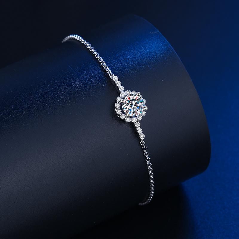 Halo 925 Sterling Silver Moissanite Stone Bracelet shine of diamond