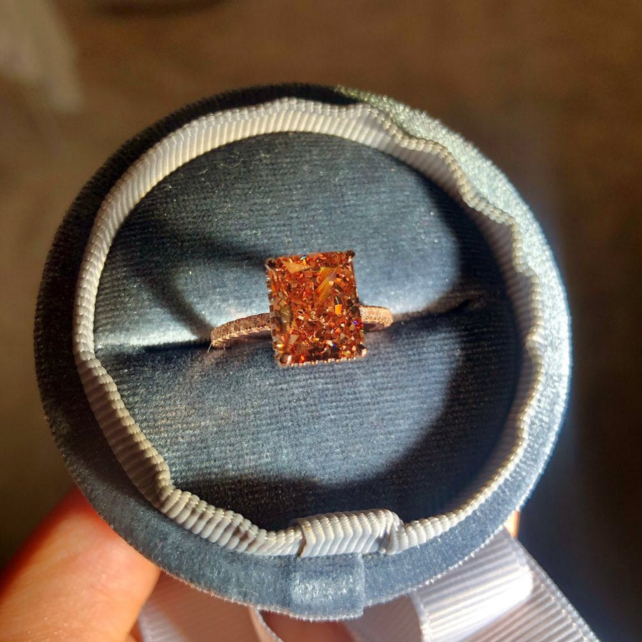 Elegant Rose Golden Engagement Ring in 925 Sterling Silver shine of diamond