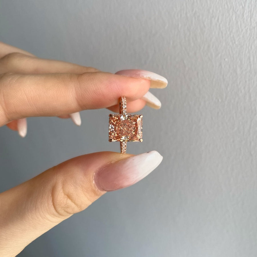 Elegant Rose Golden Engagement Ring in 925 Sterling Silver shine of diamond