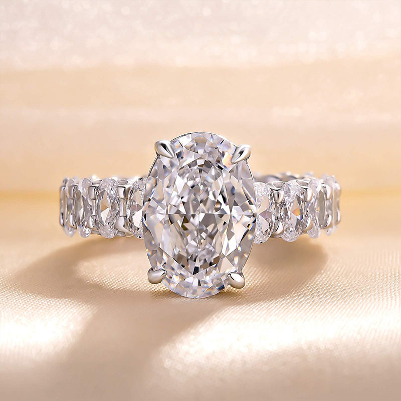 Stunning Oval Cut 4 Prong Engagement Ring In Sterling Silver shine of diamond