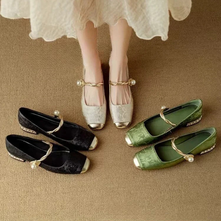 Pearl Embellished Verona - Pumps CAAYWORLD