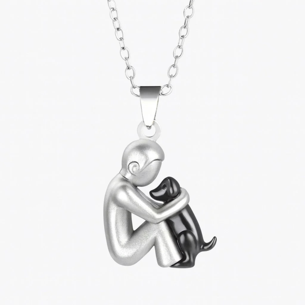 Xian - Embrace Pendant Necklace CASA LARO WOMEN