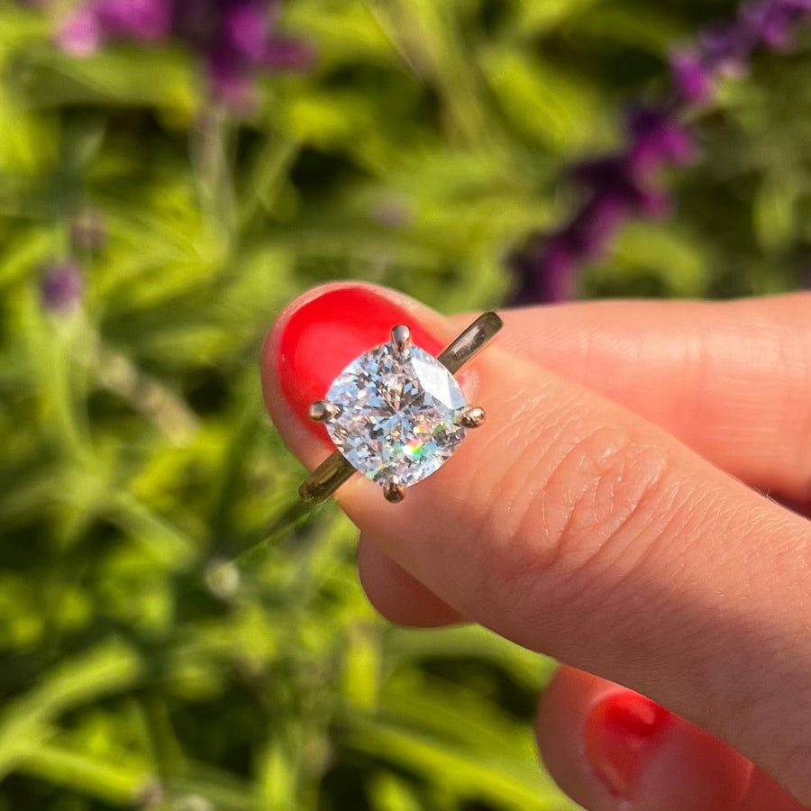 Luxury 2 Pcs Cushion Cut Halo Design With Insert Band Bridal Set Shine of Diamond