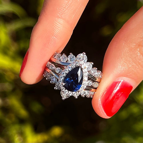 Retro 2 Pcs Blue Pear Cut Halo Design With Insert Band Bridal Set Shine of Diamond