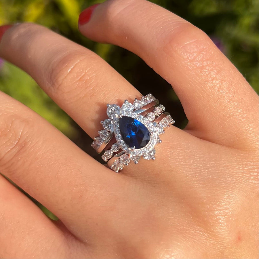 Retro 2 Pcs Blue Pear Cut Halo Design With Insert Band Bridal Set Shine of Diamond