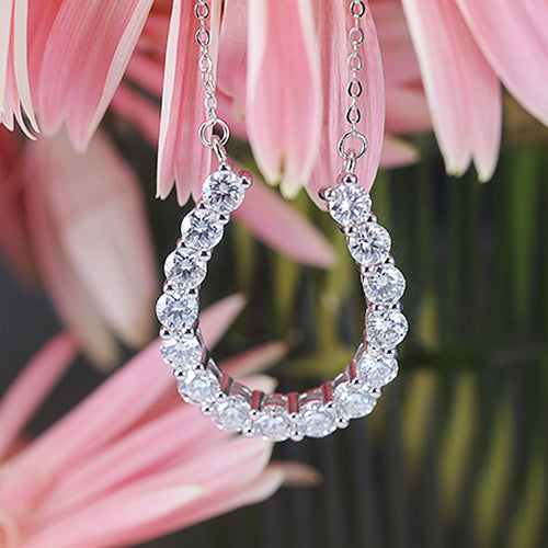 Elegant U-design Moissanite Pendant Necklace Shine of Diamond