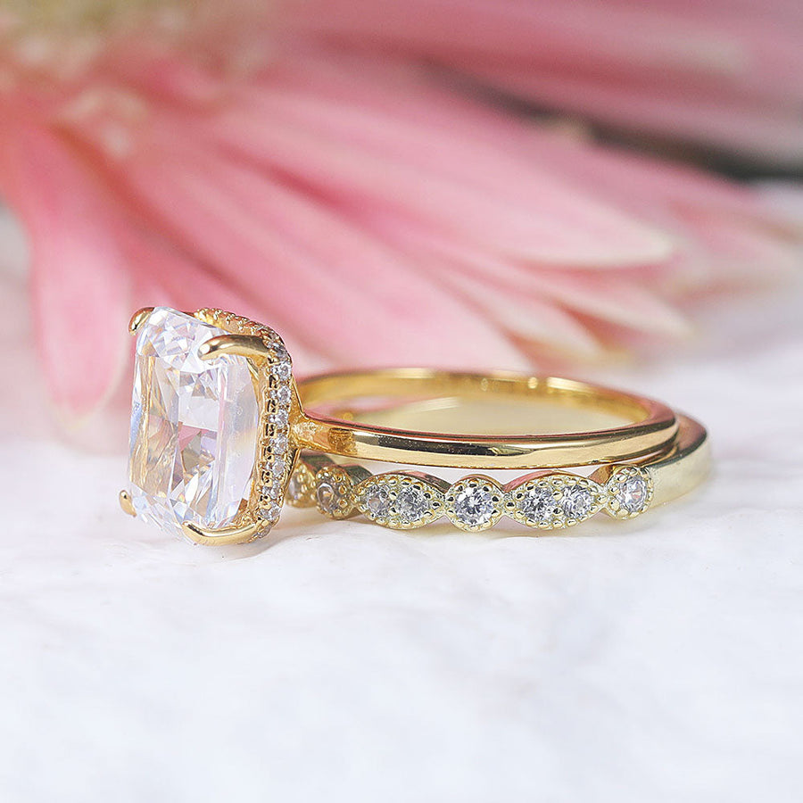 Stunning 2Pcs Radiant Cut Sterling Silver Ring Set With Half Eternity Band Shine of Diamond