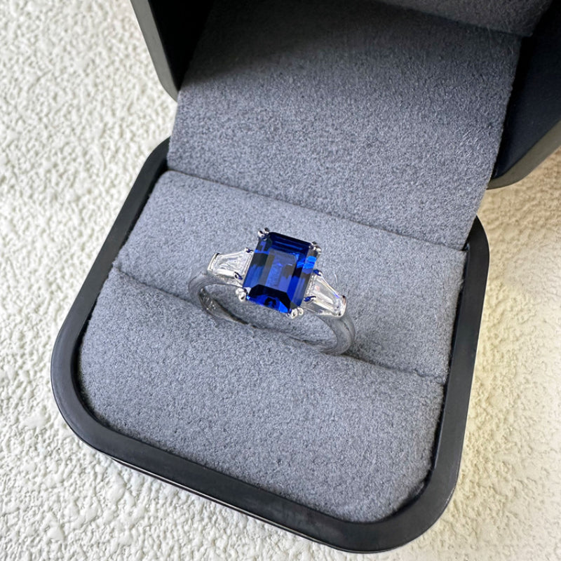 Unique Three Stone 2.5ct Tanzanite Blue Ring Shine of Diamond