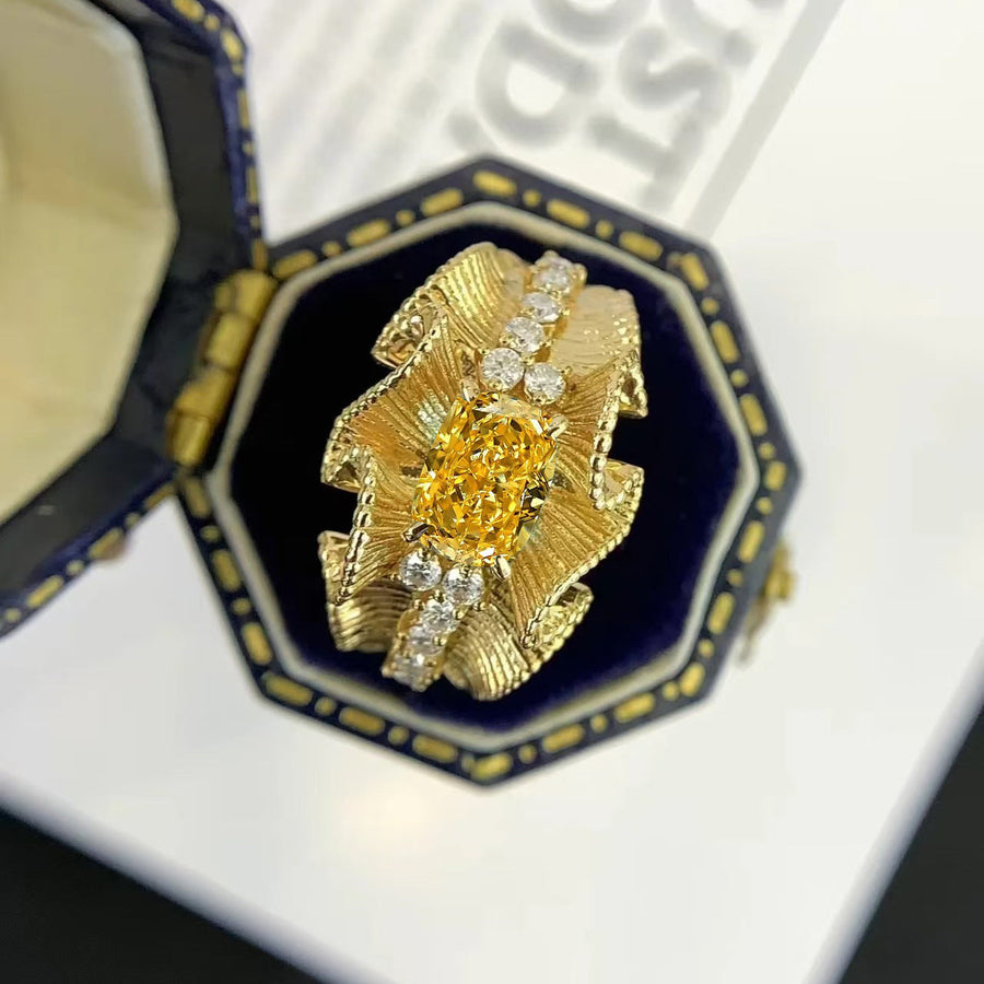 Luxe Pleated Ribbon Ring with Yellow Stone Dobrilajewelry