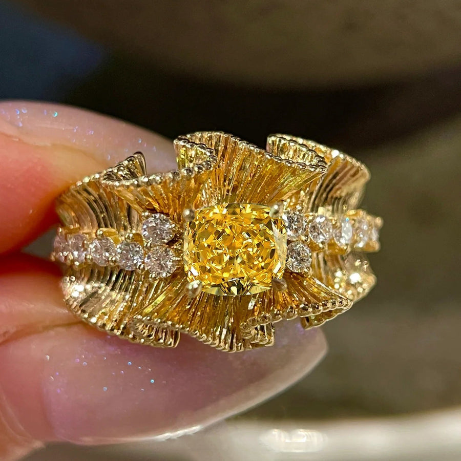 Luxe Pleated Ribbon Ring with Yellow Stone Dobrilajewelry