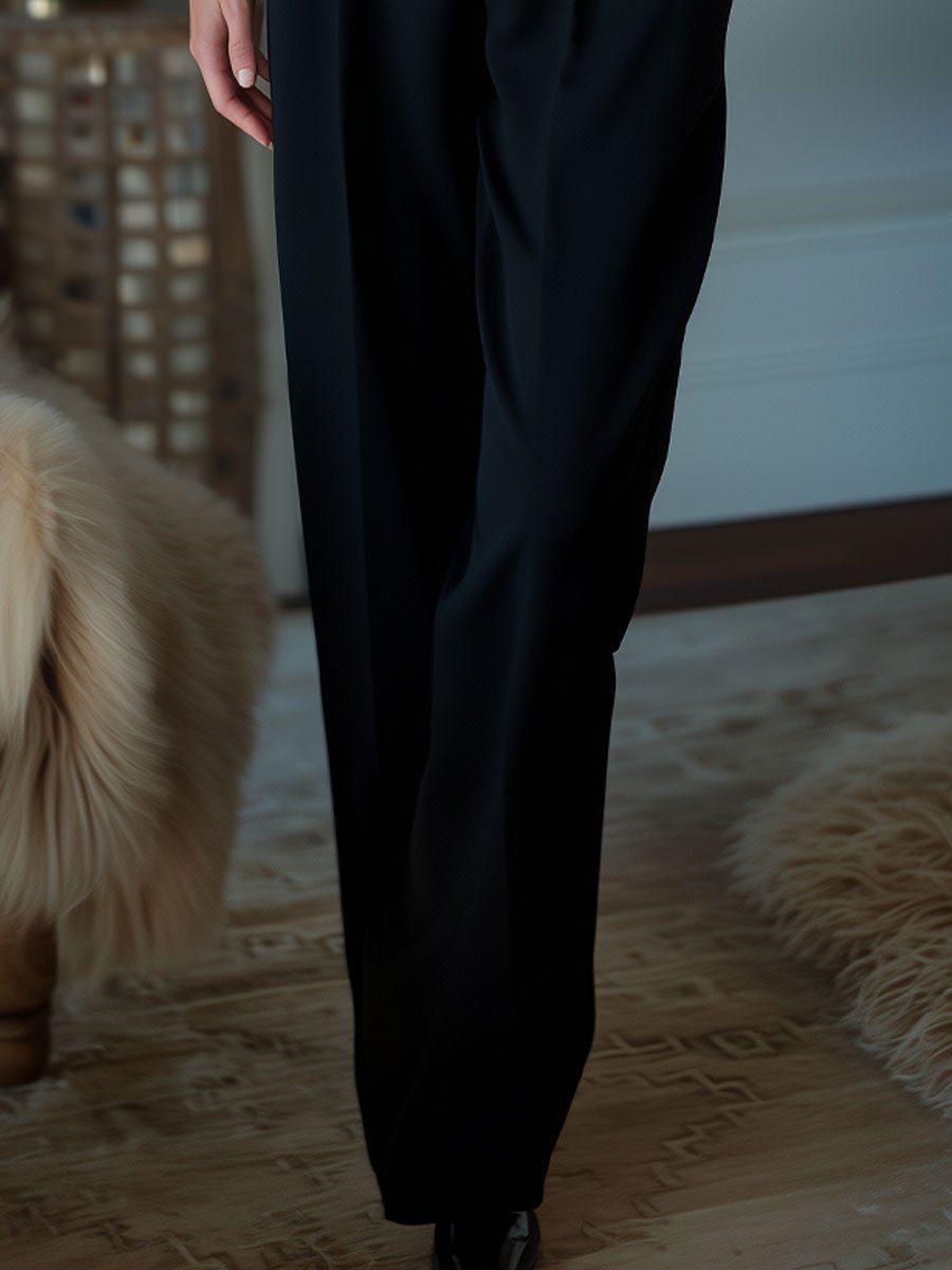 Classic High-Waisted Black Trousers with a Tailored Fit HWT
